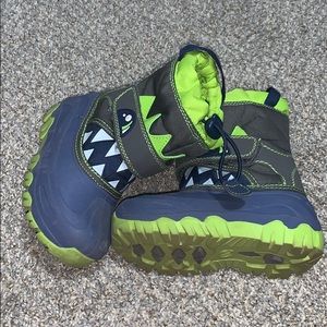 Boys snow boots